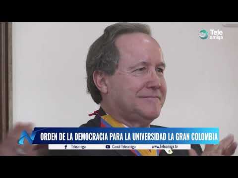 Orden de la Democracia Simón Bolívar a Marco Tulio Calderón Peñaloza, Rector de la UGC - Teleamiga
