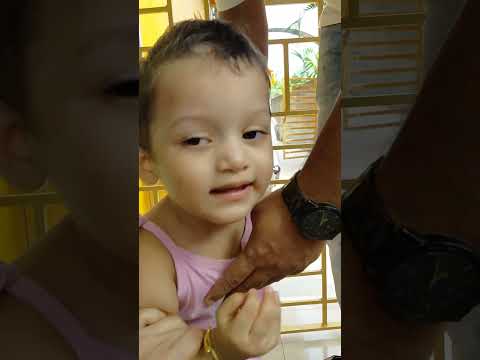 মামমাম ওর বাবাকে অফিস যেতে দেবে না  কি কান্ড ঘটালো ? #cute #cutebaby #baby#Ayendri