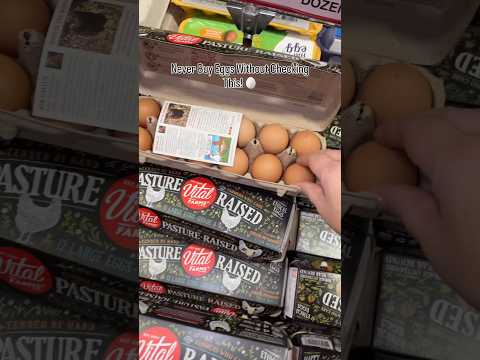 Always check <strong>your</strong> eggs before buying! 🛒 Such <strong>a</strong> simple #grocery #shoppingtips  #lifehack #eggs