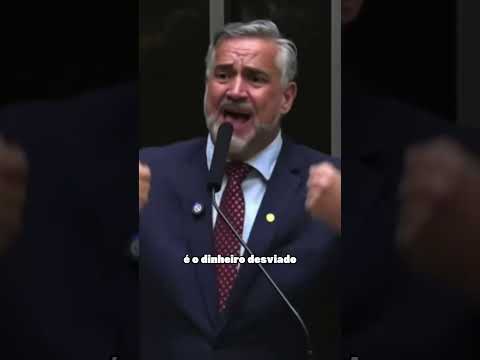 Pimenta cobra tornozeleira eletrônica para Flavio Bolsonaro e diz que Vorcaro era o 05 da família