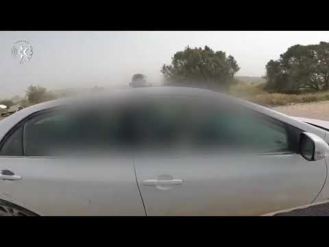 תיעוד: רכב בו נהג ילד בן 11 יחד עם ארבעה ילדים נוספים בפזורה שבנגב