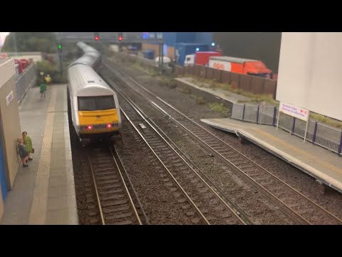 Hornby EWS Manager’s Train On Loftus Road By Worthing MRC (Controlled by HM7000 with sound)