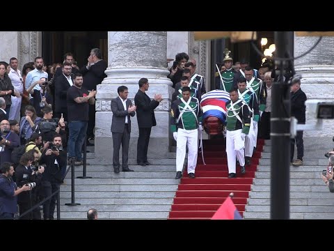 Mujica's coffin leaves Legislative Palace for cremation | AFP