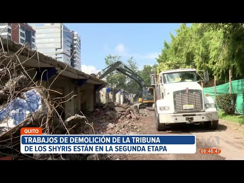 Trabajos de demolición de la Tribunos de los Shyris, en Quito, se encuentra en su segunda etapa
