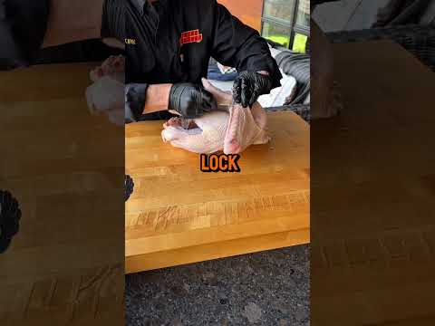 Don’t roast turkey like this. Use Turbo Trusser instead. 🦃🔥 #chicken #shorts #kitchen