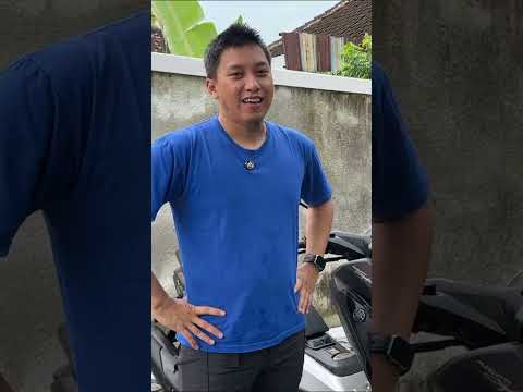 Honda PCX vs Yamaha NMAX!!