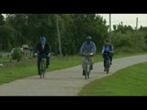 UK PM promotes cycling as means to get fit