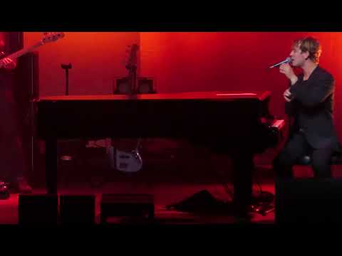 Tom Odell - Fighting fire with fire - LIVE - 013 Tilburg - juni 2022