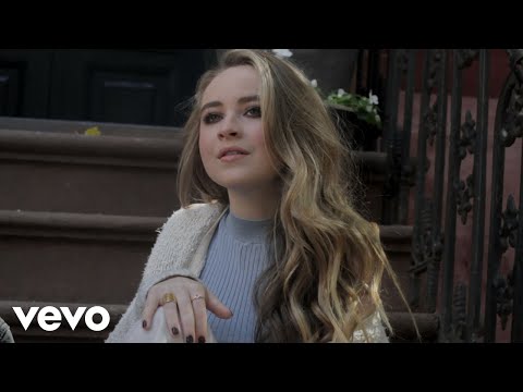 Sabrina Carpenter - Eyes Wide Open (NYC Acoustic)