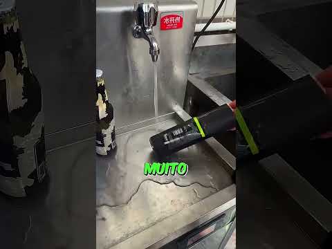 Ele tem O melhor Trabalho do mundo?!!