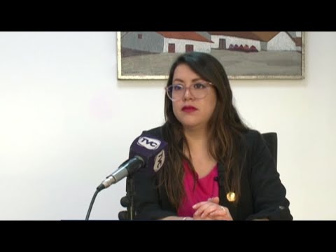 Asamblea Nacional busca censura de exministra Arrobo