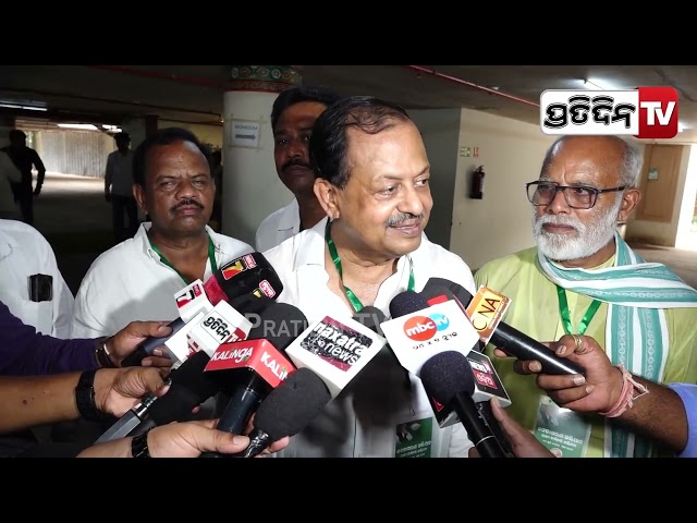 ମୁଖ୍ୟମନ୍ତ୍ରୀ ନିଜେ ମାନୁଛନ୍ତି, ଫାଇଲ ପଡ଼ି ରହୁଛି ରାଜସ୍ବ କମି ଯାଉଛି ! Debi Mishra on BJP govt, one year.