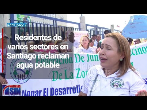 Protestas en Santiago en demanda de agua potable