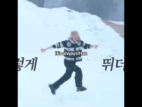 WHY ALWAYS HAN?? SO CLUMSY 🤣🐹🤍#hanjisung #straykids #skz #skzedit #kpopskz #shorts #viral