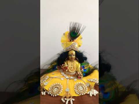 ऐसो चटक मटक सो ठाकूर 🥰😍😘#krishnalove #krishnabhakti #krishnaseva #krishna #subscribe #laddu #radha