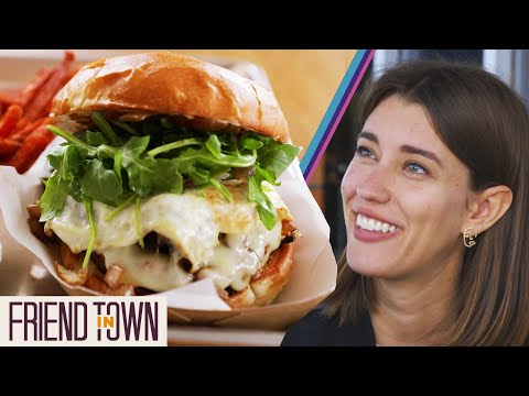 We Tried An Iconic California Burger In Napa