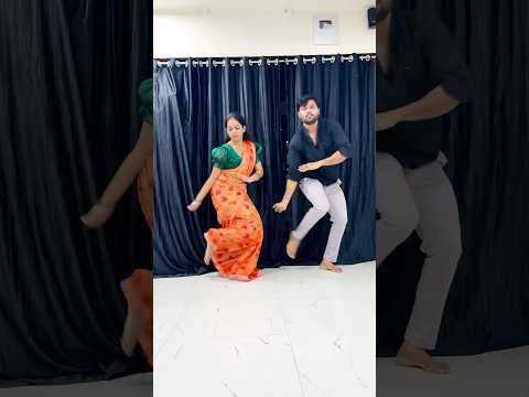 सांभाळ घसरलं पाय गं 😉 #marathi #youtubeshorts #marathisong #marathisong #maharashtra #dance #viral