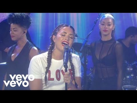 Demi Lovato - Tell Me You Love Me (Live On The Today Show)