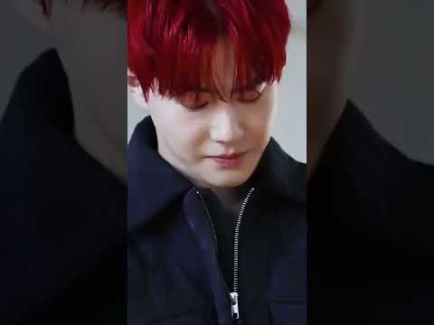 StoryBoard 3 de la vidéo SUHO ACCUSÉ D'AVOIR VOLÉ 300 PAIRES DE CHAUSSURES
