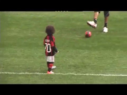 Robinho And His Son 2