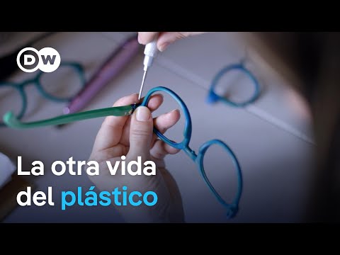 Gafas hechas con tapitas de refrescos recicladas