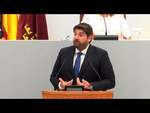 López Miras ofrece a Vox llegar a grandes acuerdos durante la legislatura