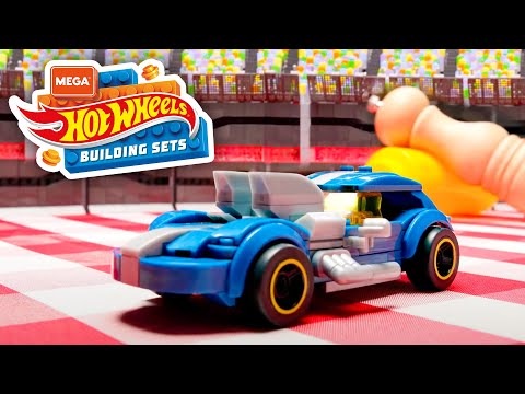 @Hot Wheels | Chase and Elliot vs. Draven in the MEGADROME