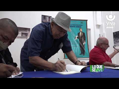 Poeta Pedro Rodríguez Murillo presentó su nuevo libro Ometeptl