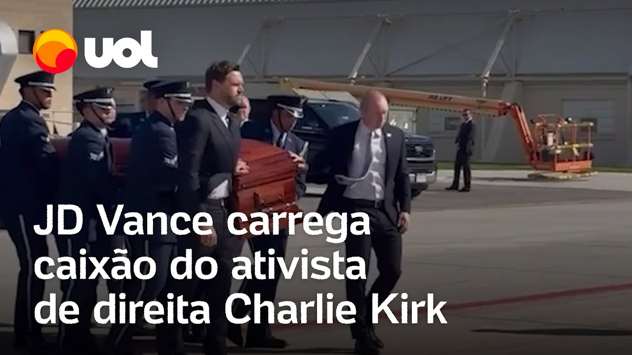 Charlie Kirk: Vice-presidente dos EUA JD Vance carrega caixão do ativista de direita; veja vídeo