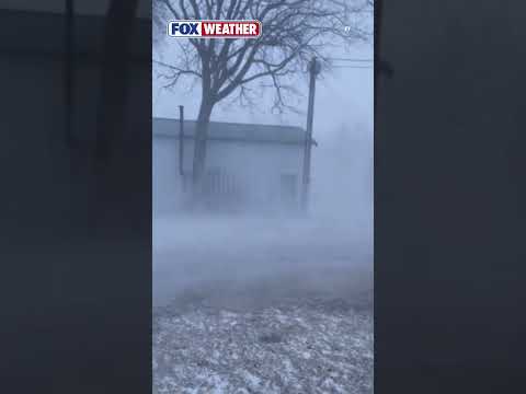 Late-Season Blizzard Causes Gusty Winds And Heavy Snow In Iowa