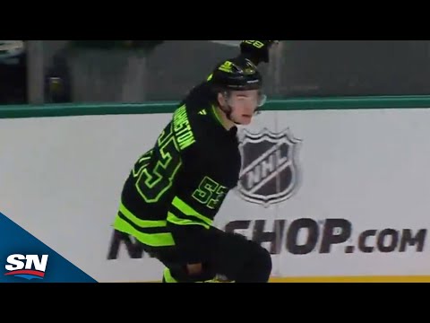 Stars Wyatt Johnston Shows Off Magical Hands Before Burying Breakaway Goal