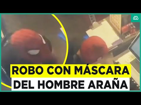 Sujeto usó máscara del Hombre Araña para asaltar bencinera: Intimidó a cajera con arma falsa