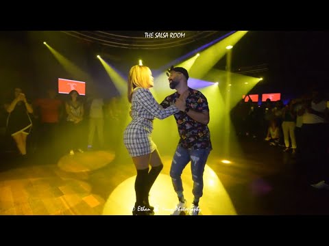 EL TIGUERE & BIANCA DERIVAL Bachata Class Demo At THE SALSA ROOM