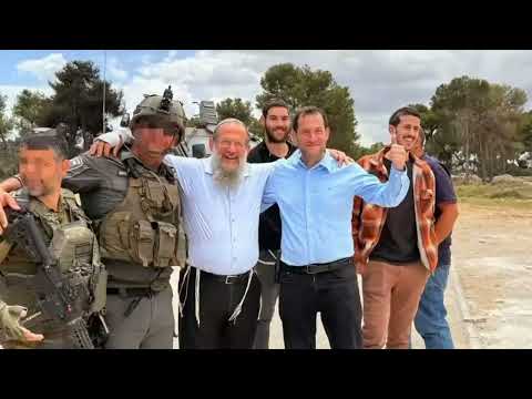 היסטוריה: הקרוואנים הראשונים הגיעו הבוקר לכדים שנעקר בגירוש