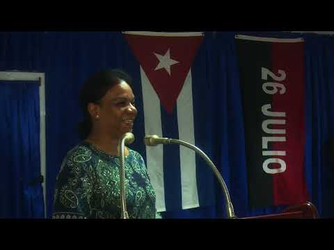 Vice Primera Ministra de Cuba Inés María Chapman en recepción del cargo de gobernador en Holguín