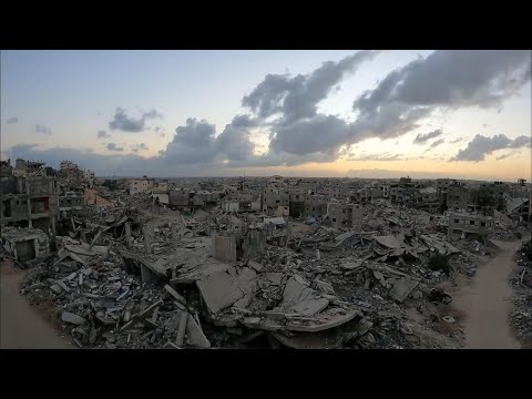 Timelapse of widespread destuction in Khan Younis, a year after the war started