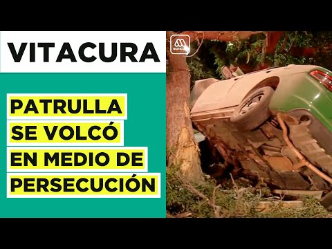 Patrulla de Carabineros terminó volcada tras persecución en Vitacura: Delincuentes lograron fugarse