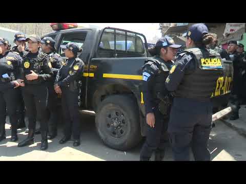 Autoridades allanan viviendas en el Barrio el Gallito, zona 3 en búsqueda de pandilleros
