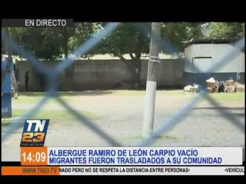 Migrantes salen del albergue Ramiro de León Carpio