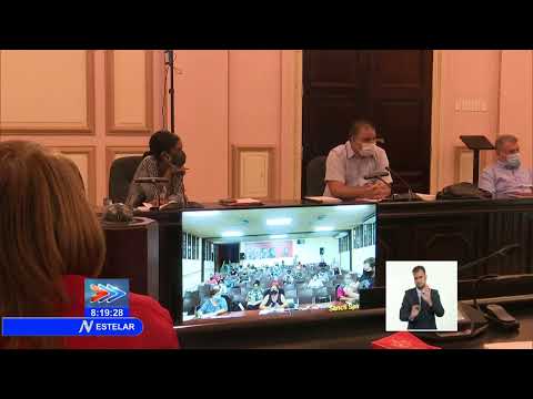 Debaten juristas anteproyectos sobre procesos penales, administrativos y de tribunales en Cuba