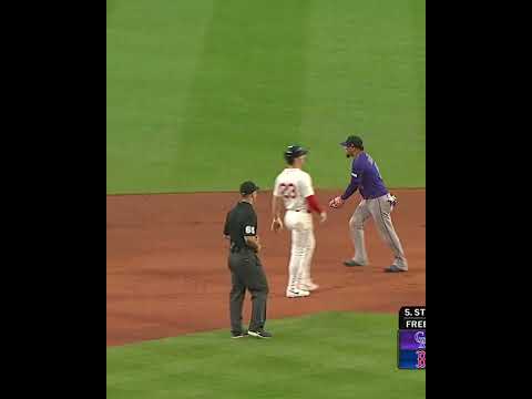 The Rockies turn a RIDICULOUS double play!