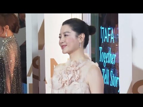 Stars including Lee Young-ae, Tony Leung, Suzuki Ryohei, more arrive at Asian Film Awards