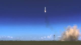 فيديو : تجربة جديدة لصاروخ الفضاء القادر على العودة للارض بسلام