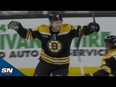 Bruins Elias Lindholm Buries Brad Marchands Pass With Beautiful Backhand Finish