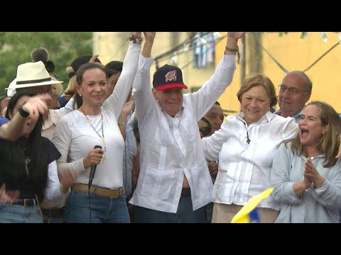 ¡Todo el mundo con Edmundo!: oposición de Venezuela calienta campaña presidencial | AFP