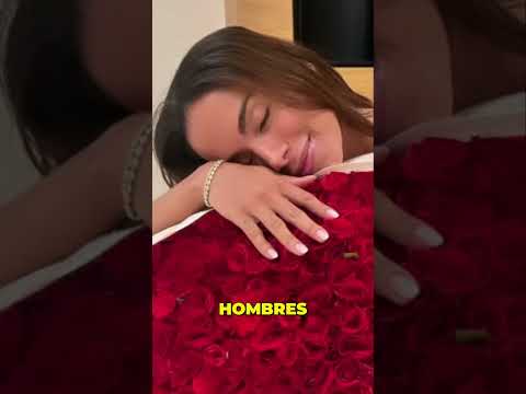 ¿Anitta recibió rosas de Peso Pluma?