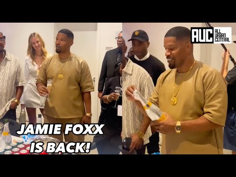 Jamie Foxx Gets Emotional Before His First Show Back Since Health Scare