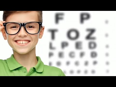 ¿Cómo saber si mi hijo necesita un éxamen visual?