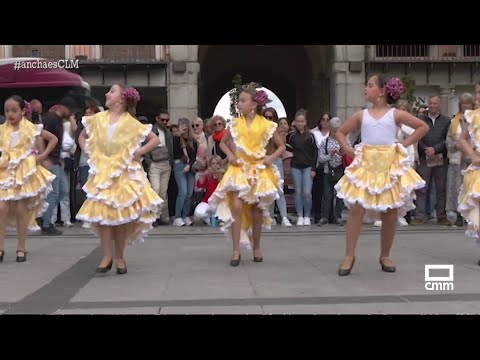 La Danza Española toma la plaza de Zocodover de Toledo | Ancha es Castilla-La Mancha