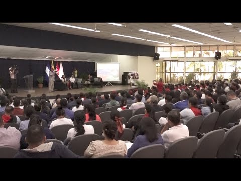 Comunidad Universitaria rinde homenaje al comandante Hugo Chávez Frías